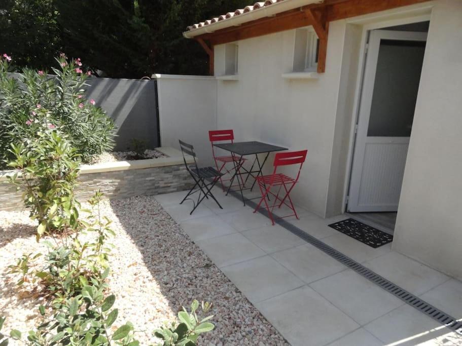 Gite L Abri Costier Villa Villeveyrac Esterno foto